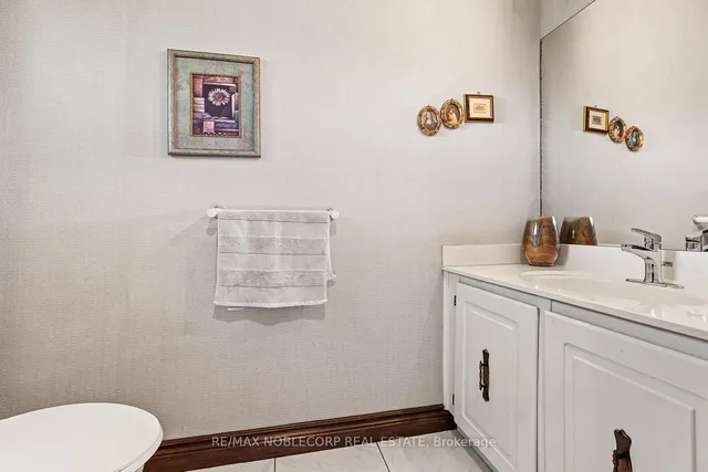 Additional image 13 of 10201 Clarkway Dr