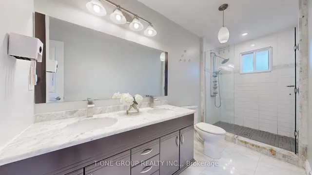 Additional image 29 of 224 Kingsbridge Garden Circ