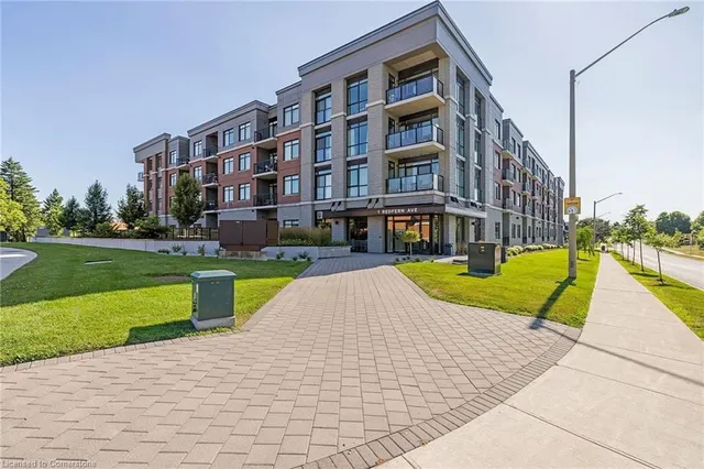 1 Redfern Ave Unit 228