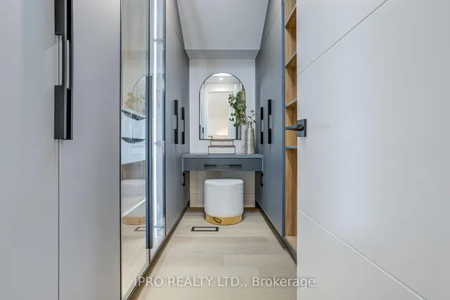 Additional image 22 of 594 Broadway Ave