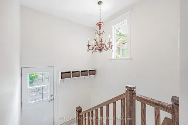 Additional image 35 of 104 Silver Birch Ave