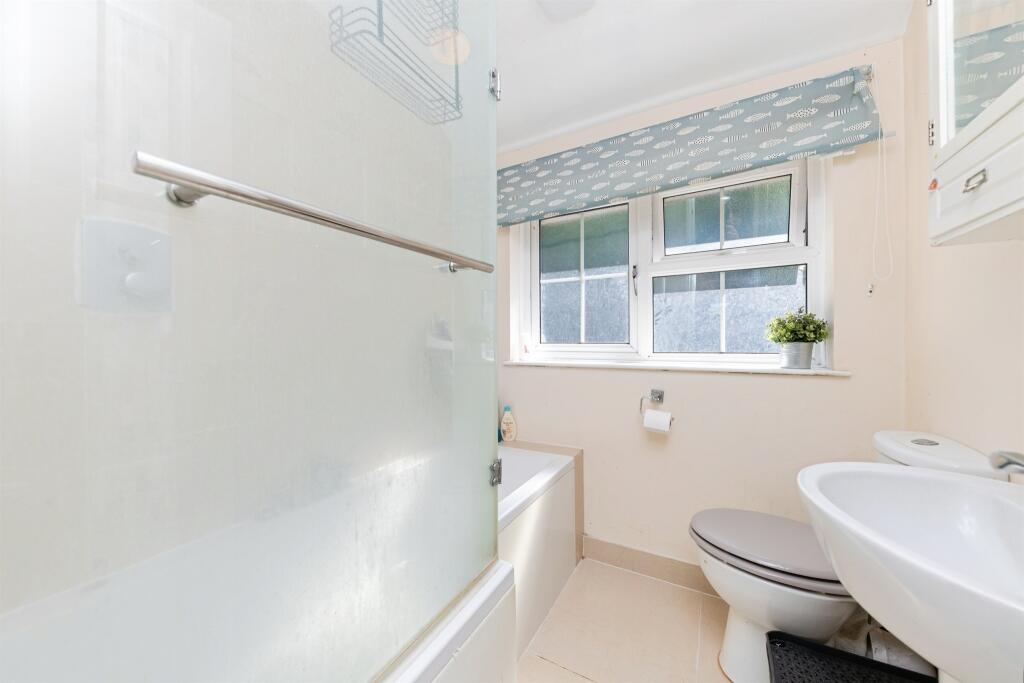 Additional image 11 of Hollybush Lane, Welwyn Garden City