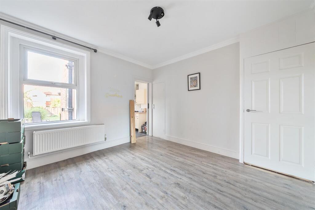 Additional image 6 of Hendford Grove, Yeovil