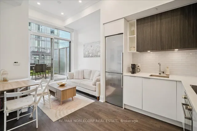 Additional image 13 of 120 Parliament St Unit 607