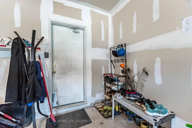 Additional image 35 of 42 Cookview Dr