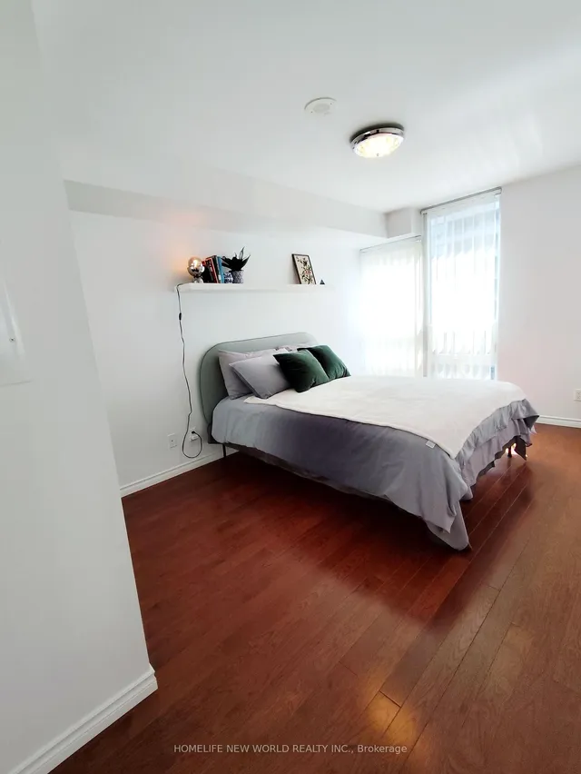 Additional image 11 of 35 Hollywood Ave Unit 619