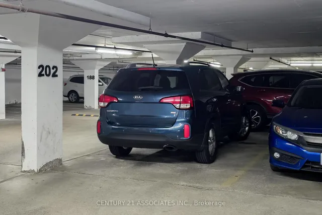 Additional image 29 of 5 Lisa St Unit 402