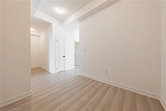 Additional image 11 of 450 Dundas St Unit 1213