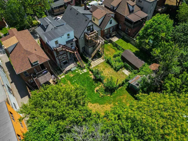 Additional image 40 of 22 Myrtle Ave