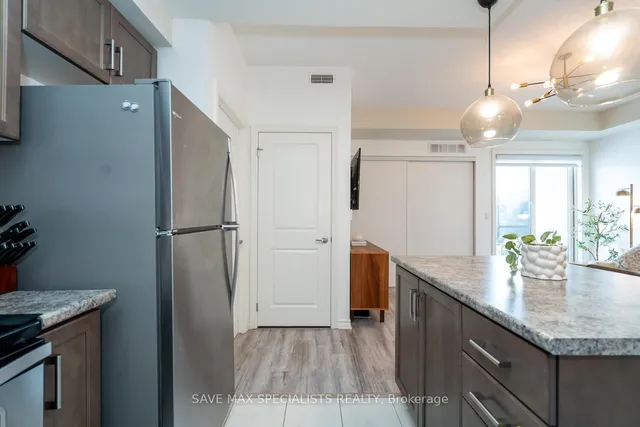 Additional image 17 of 640 Sauve St Unit 422