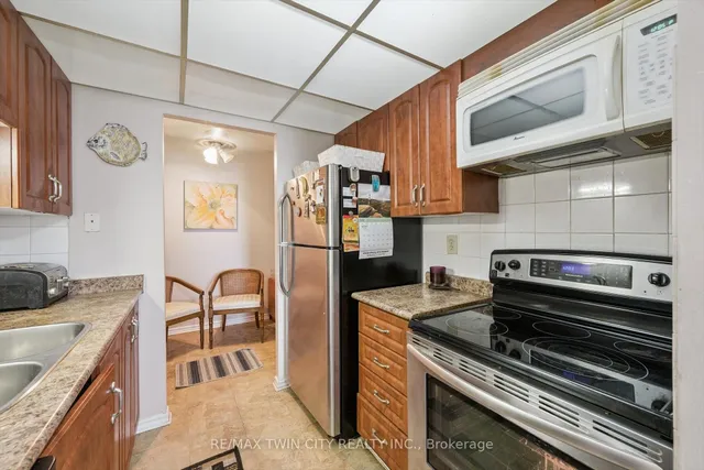 Additional image 10 of 4 Lisa St Unit 707