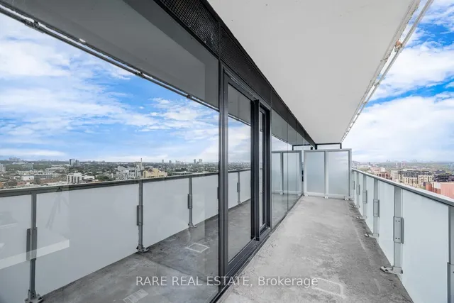 Additional image 28 of 11 Charlotte St Unit 2404