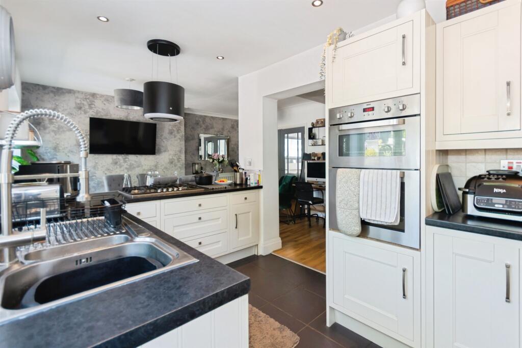Additional image 3 of Elm Croft, Oldbury