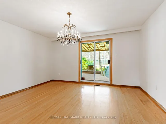 Additional image 15 of 31 Woodenhill Crt