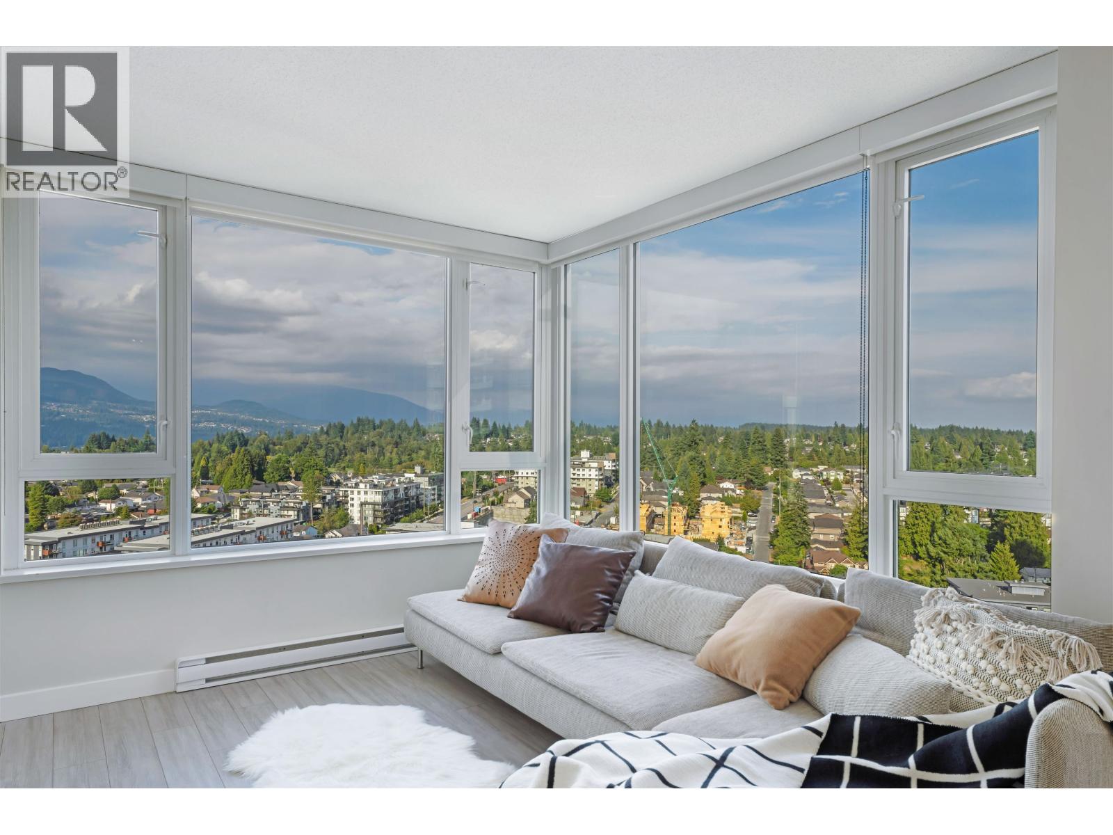 2607 570 EMERSON AVENUE|Coquitlam, British Columbia V3J0G3