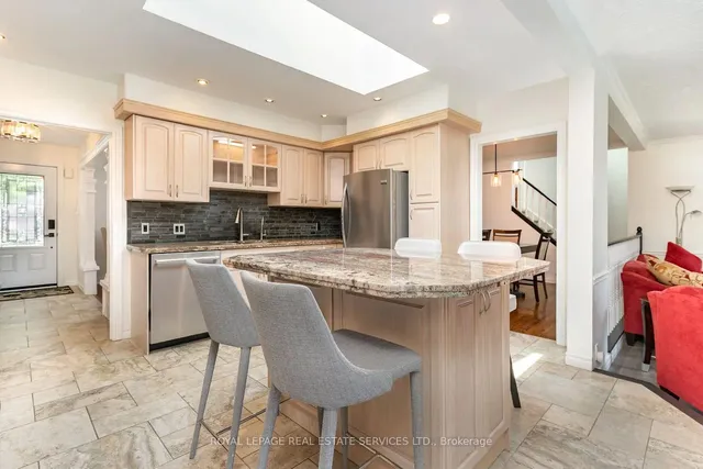 Additional image 5 of 261 Tuck Dr