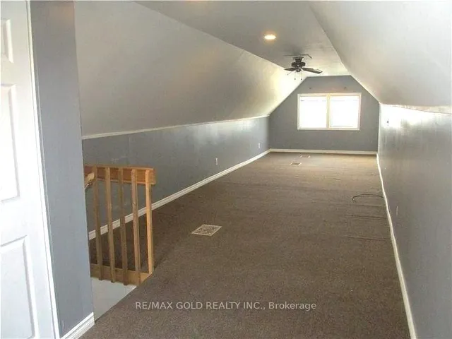 Additional image 5 of 136 Robins Ave