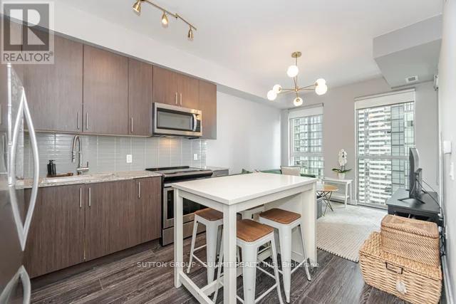 1917 - 4055 PARKSIDE VILLAGE DRIVE|Mississauga (City Centre), Ontario L5B0K8