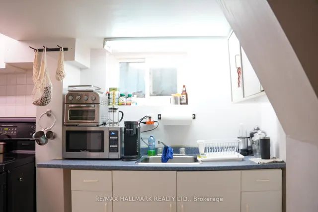 Additional image 19 of 22 Latham Ave