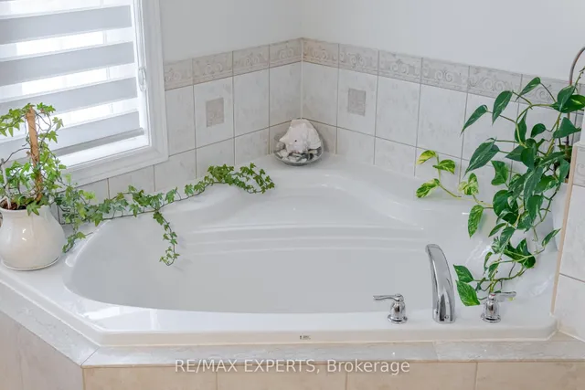 Additional image 35 of 5 Hillside Dr