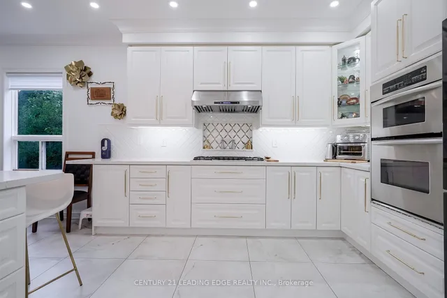 Additional image 22 of 31 Candlebrook Cres