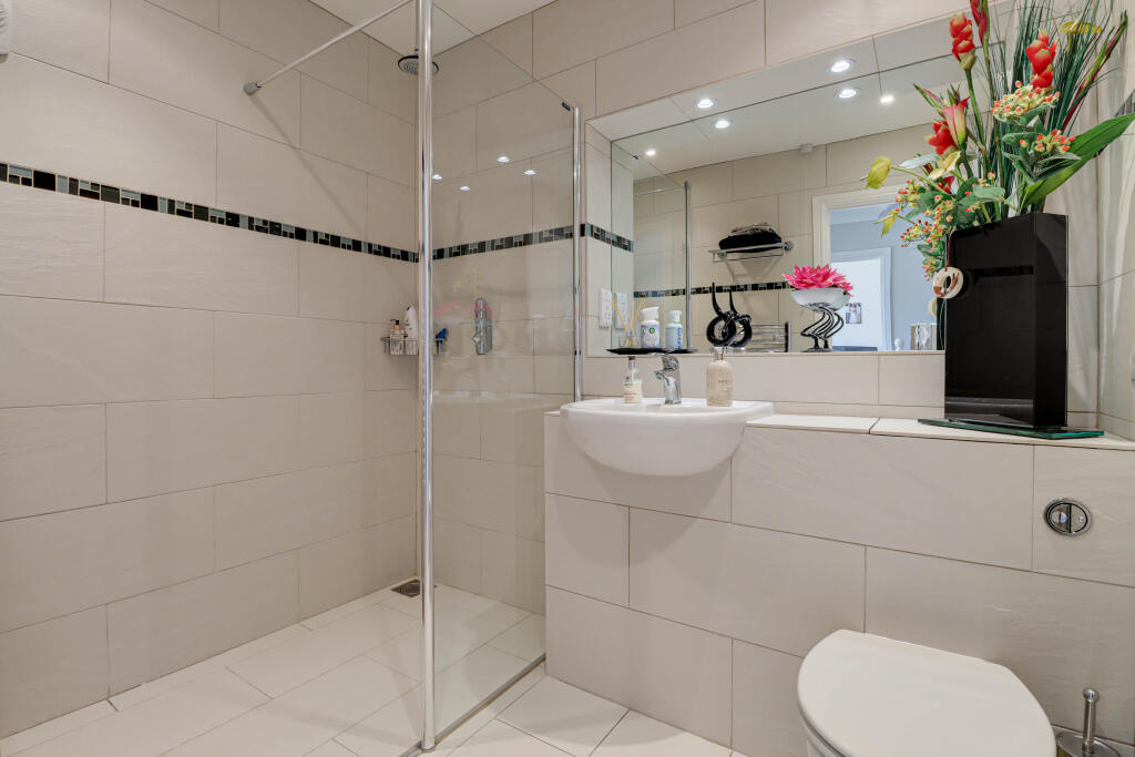 Additional image 6 of Wick Avenue, Wheathampstead, AL4