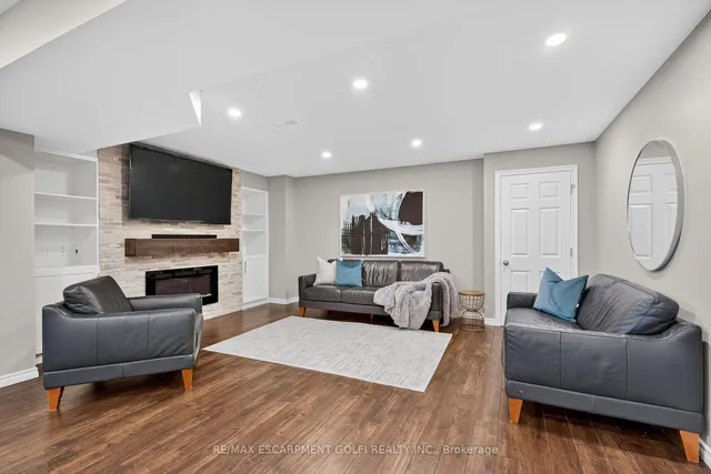 Additional image 28 of 279 Voyager Pass