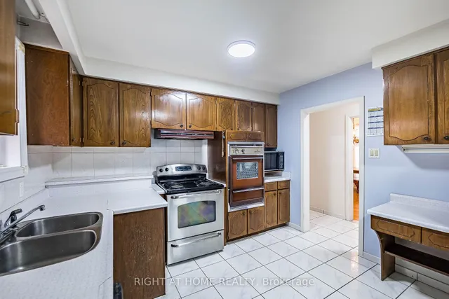 Additional image 15 of 233 Faywood Blvd