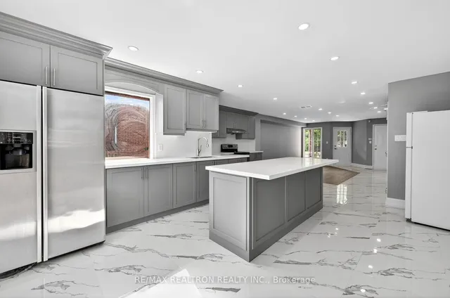 Additional image 15 of 17 Lenthall Ave