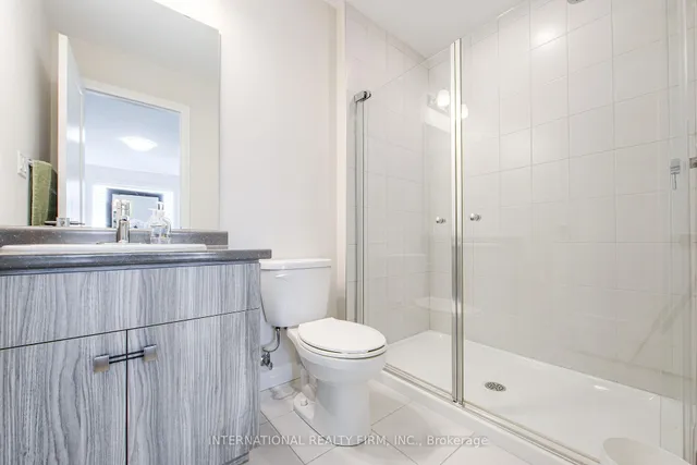 Additional image 21 of 8 Greenwich Ave