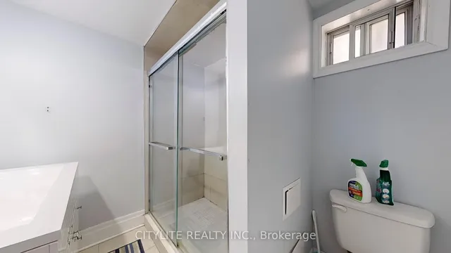 Additional image 31 of 170 Lambton Ave