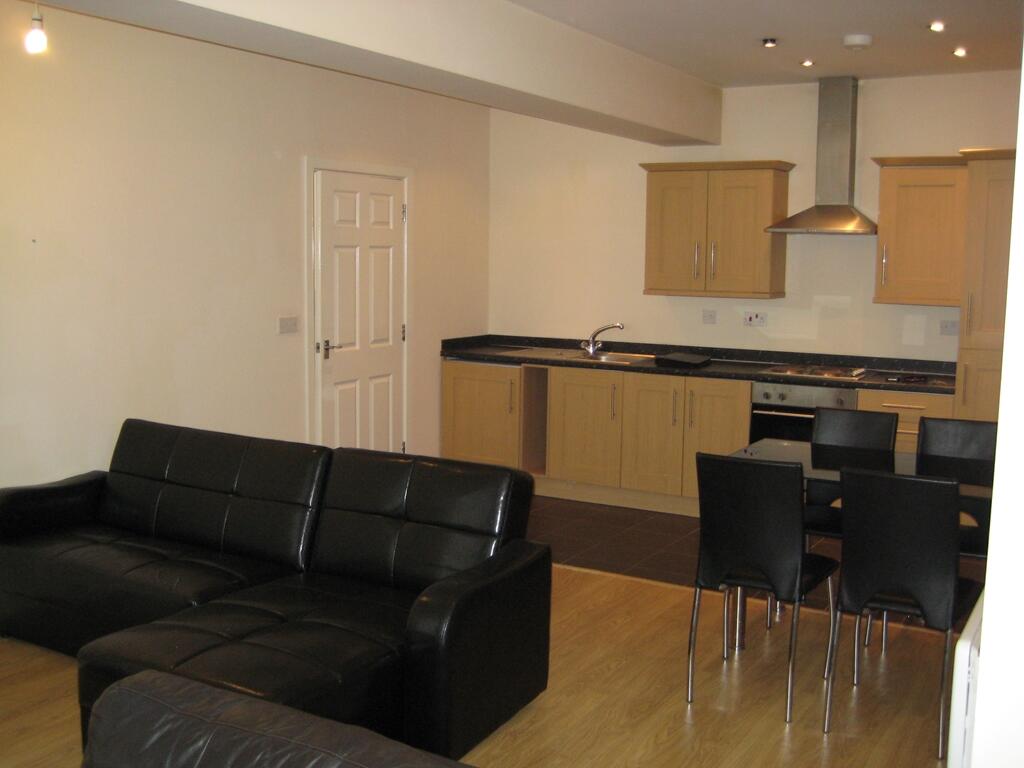 Additional image 2 of Mayfair House Large 1 Bedroom - Well Furnished - Parking Available