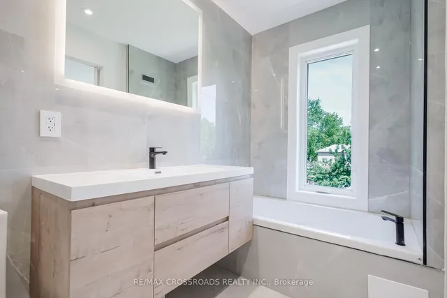 Additional image 25 of 106 Park St