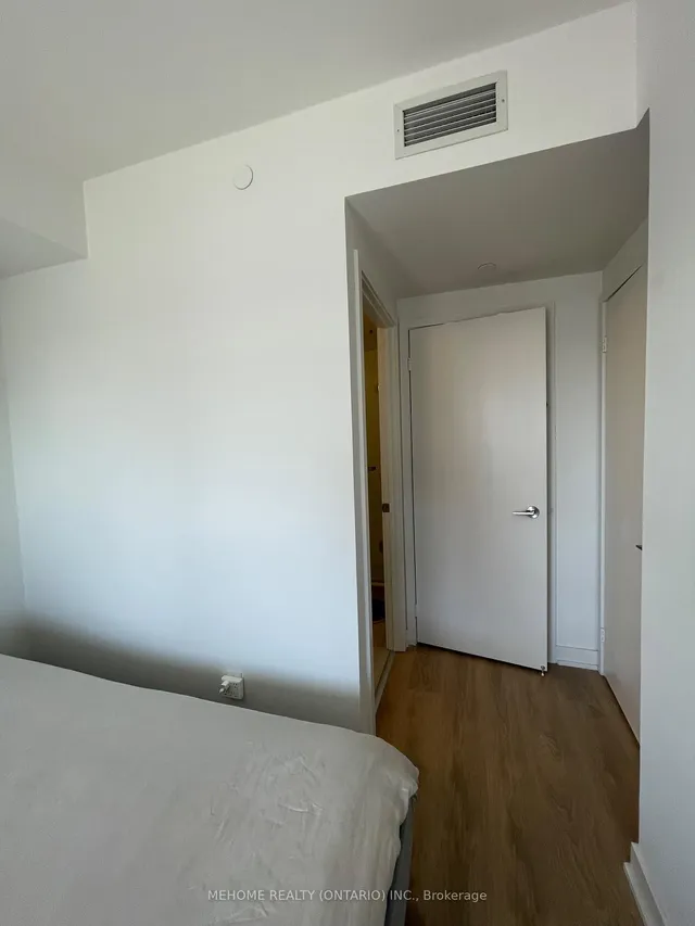 Additional image 8 of 2033 Kennedy Rd Unit 2807