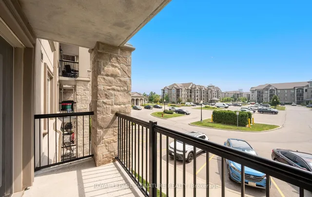 Additional image 38 of 1470 Main St Unit 204