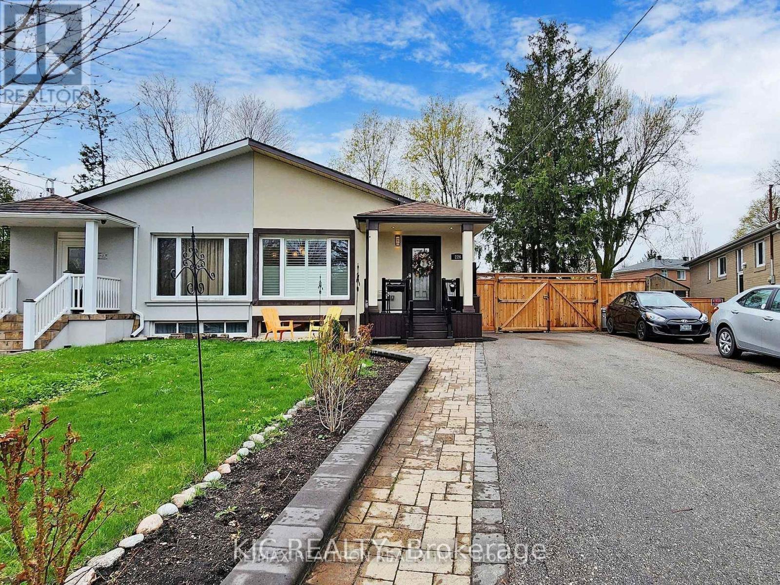 Property image for MAIN FLOOR - 226 BROWNDALE CRESCENT|Richmond Hill (Crosby), Ontario L4C3J1
