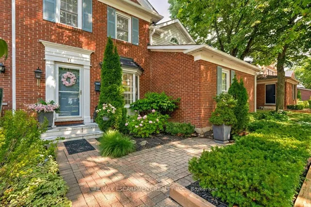 Additional image 20 of 1280 Maple Crossing Blvd Unit 11