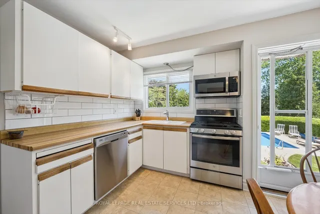 Additional image 13 of 1324 Elgin Cres