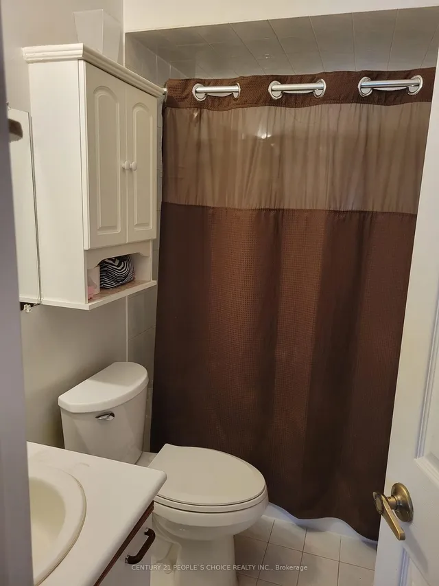 Additional image 17 of 164 Cinrickbar Dr