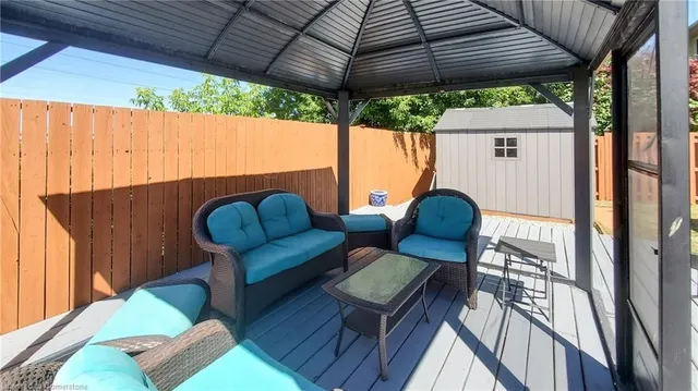 Additional image 33 of 183 Alderlea Ave