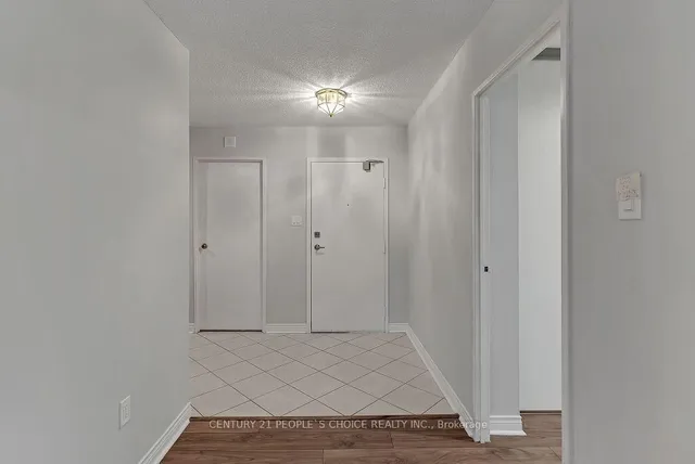 Additional image 5 of 256 Jarvis St Unit 14A