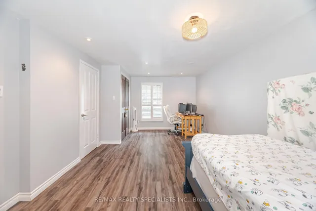 Additional image 12 of 59 Kenninghall Blvd Unit 5