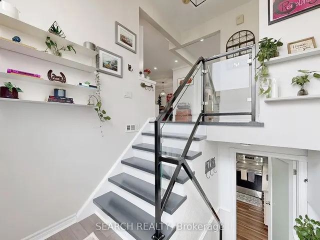 Additional image 6 of 559 Roding St