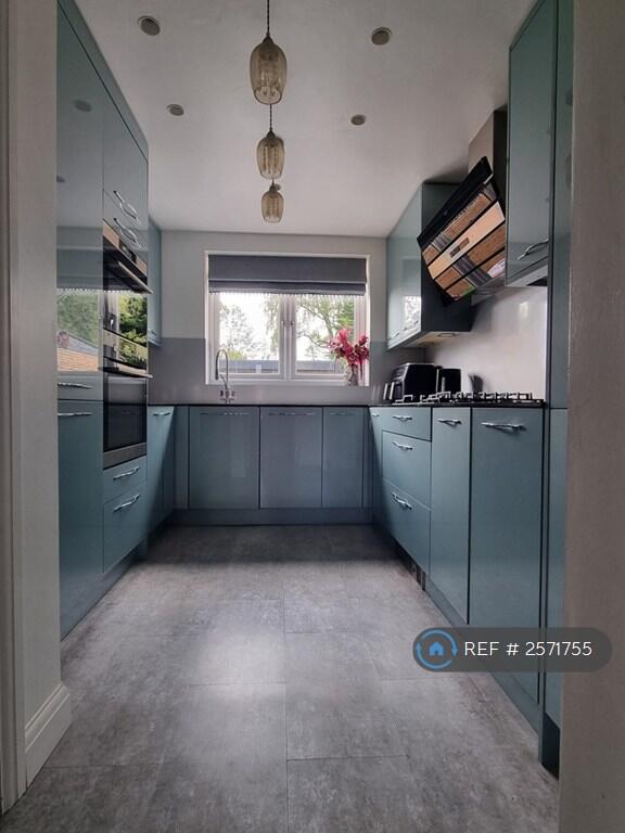 Additional image 4 of Grasmere Road, St. Albans, AL1