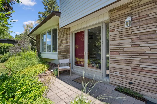 Additional image 6 of 1324 Elgin Cres