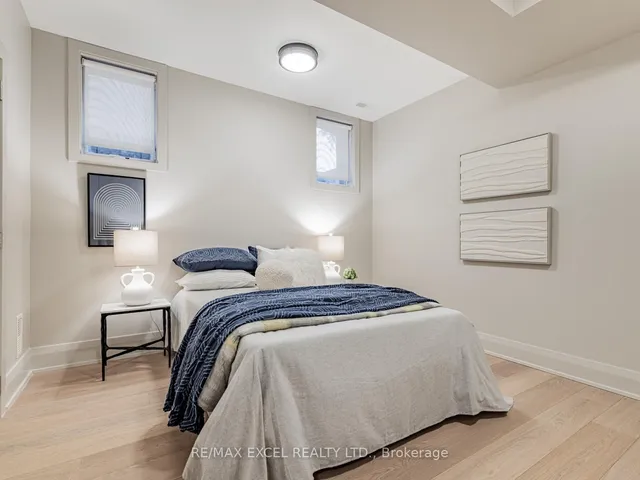 Additional image 38 of 61 Hemford Cres