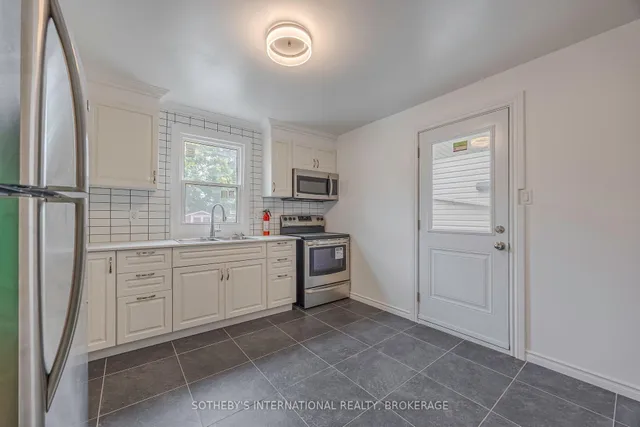 Additional image 7 of 81 Clinton St