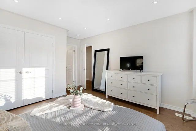 Additional image 22 of 161 Bonnie Braes Dr