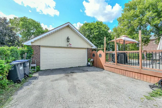 Additional image 32 of 14 Burlington St