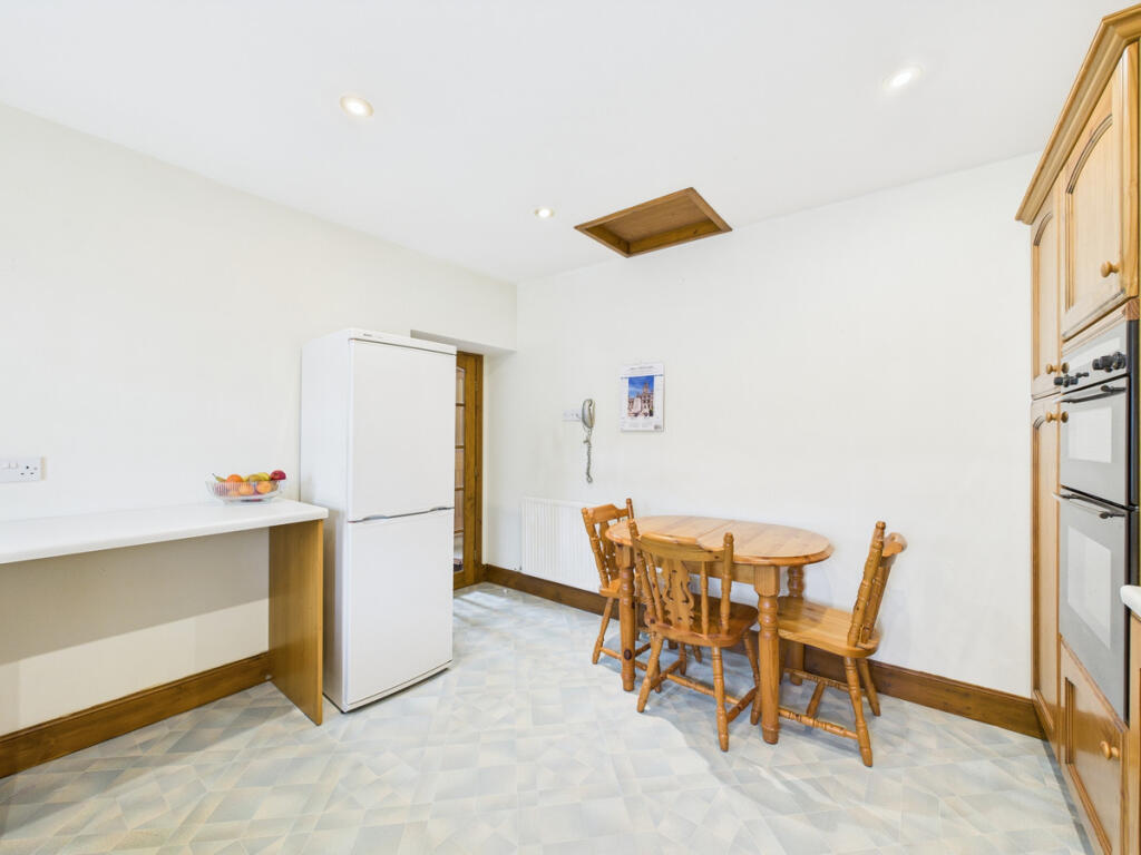 Additional image 12 of Cottage, Maud, AB42